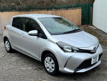 Toyota Yaris 1.0 AUTOMATIC