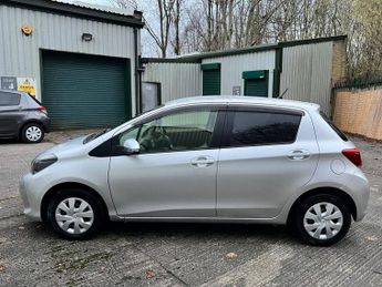 TOYOTA YARIS HATCHBACK 1.0 AUTOMATIC