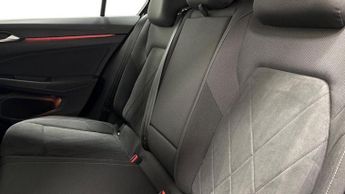 VOLKSWAGEN GOLF 1.5 eTSI MHEV Style Hatchback 5dr Petrol Hybrid DSG Euro 6 (s/s)
