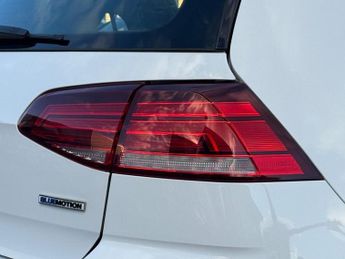 VOLKSWAGEN GOLF 1.5 TSI EVO GPF SE Hatchback 5dr Petrol DSG Euro 6 (s/s) (130 ps