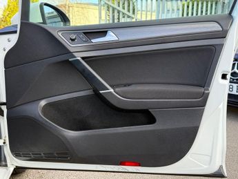 VOLKSWAGEN GOLF 1.5 TSI EVO GPF SE Hatchback 5dr Petrol DSG Euro 6 (s/s) (130 ps