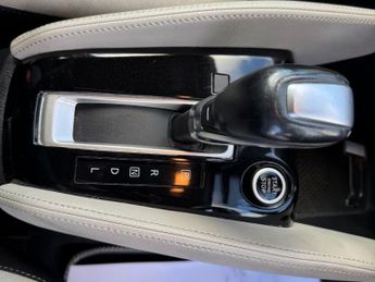 NISSAN MICRA 1.0 IG-T Tekna Hatchback 5dr Petrol XTRON Euro 6 (s/s) (100 ps)