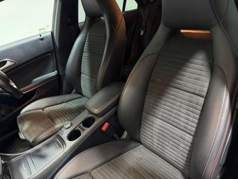 MERCEDES-BENZ CLA 2.1 CLA200d AMG Line Coupe 4dr Diesel 7G-DCT Euro 6 (s/s) (136 p