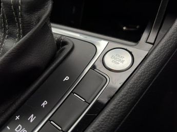 VOLKSWAGEN GOLF 2.0 TDI GTD Hatchback 5dr Diesel DSG Euro 6 (s/s) (184 ps)