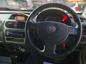 VAUXHALL CORSA 1.4i 16v Design Hatchback 3dr Petrol Automatic (a/c) (178 g/km, 