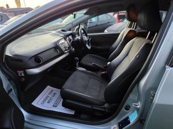 HONDA INSIGHT 1.3h IMA HS Hatchback 5dr Petrol Hybrid AUTOMATIC Euro 5 (102 ps