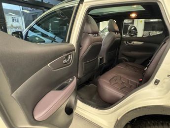NISSAN QASHQAI 1.6 dCi Tekna+ SUV 5dr Diesel XTRON Euro 6 (s/s) (130 ps)