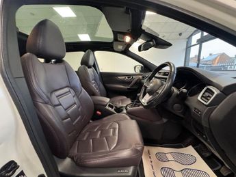 NISSAN QASHQAI 1.6 dCi Tekna+ SUV 5dr Diesel XTRON Euro 6 (s/s) (130 ps)