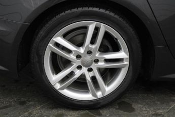 AUDI A6 SALOON 2.0 TDI ultra S line Saloon 4dr Diesel S Tronic Euro 6 (s/s) (19