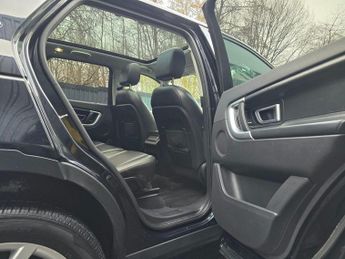 LAND ROVER DISCOVERY SPORT 2.0 TD4 HSE Luxury SUV 5dr Diesel Auto 4WD Euro 6 (s/s) (180 ps)