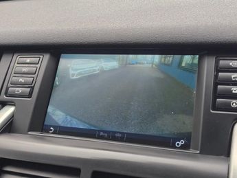 LAND ROVER DISCOVERY SPORT 2.0 TD4 HSE Luxury SUV 5dr Diesel Auto 4WD Euro 6 (s/s) (180 ps)