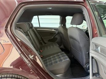 VOLKSWAGEN GOLF 1.4 TSI 8.7kWh GTE Hatchback 5dr Petrol Plug-in Hybrid DSG Euro 