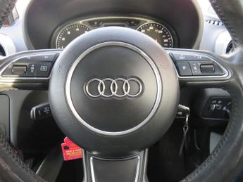 AUDI A1 1.4 TFSI Sport Hatchback 3dr Petrol S Tronic Euro 5 (s/s) (122 p
