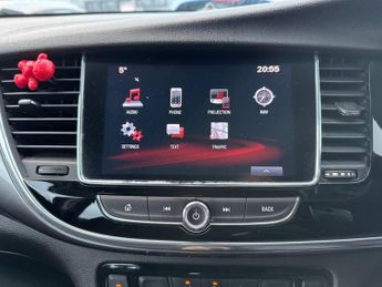 VAUXHALL MOKKA X 1.4i Turbo Design Nav SUV 5dr Petrol Auto Euro 6 (140 ps)
