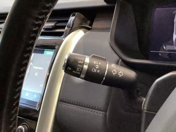 LAND ROVER DISCOVERY 3.0 TD V6 HSE SUV 5dr Diesel Auto 4WD Euro 6 (s/s) (258 ps)