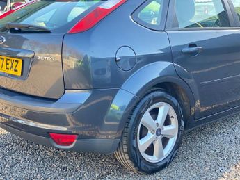 FORD FOCUS 1.6 Zetec Climate 5dr