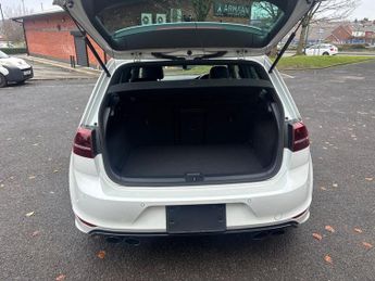 VOLKSWAGEN GOLF 2.0 R TECH 