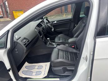 VOLKSWAGEN GOLF 2.0 R TECH 