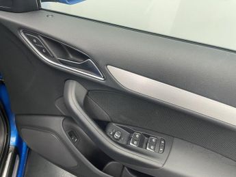 AUDI Q3 1.4 TFSI CoD S line SUV 5dr Petrol S Tronic Euro 6 (s/s) (150 ps