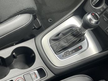 AUDI Q3 1.4 TFSI CoD S line SUV 5dr Petrol S Tronic Euro 6 (s/s) (150 ps