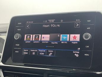 VOLKSWAGEN T-ROC 2.0 TDI R-Line SUV 5dr Diesel DSG Euro 6 (s/s) (150 ps)