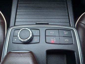 MERCEDES-BENZ M-CLASS 3.0 ML350 V6 BlueTEC Sport SUV 5dr Diesel G-Tronic 4WD Euro 6 (s