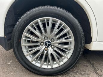 MITSUBISHI OUTLANDER 2.4h TwinMotor 13.8kWh 4h SUV 5dr Petrol Plug-in Hybrid CVT 4WD 