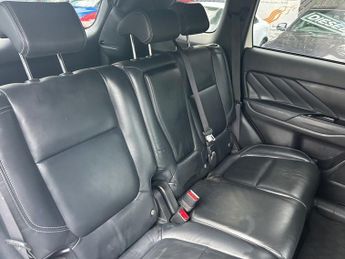 MITSUBISHI OUTLANDER 2.4h TwinMotor 13.8kWh 4h SUV 5dr Petrol Plug-in Hybrid CVT 4WD 