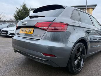 AUDI A3 1.5 TFSI CoD 35 Sport Sportback 5dr Petrol S Tronic Euro 6 (s/s)
