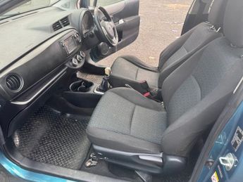 TOYOTA YARIS 1.4 D-4D TR Hatchback 3dr Diesel Manual Euro 5 (90 ps)