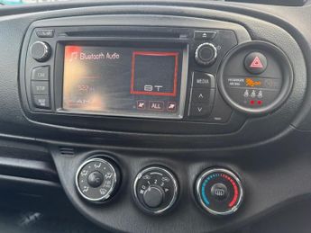 TOYOTA YARIS 1.4 D-4D TR Hatchback 3dr Diesel Manual Euro 5 (90 ps)