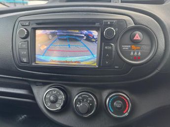 TOYOTA YARIS 1.4 D-4D TR Hatchback 3dr Diesel Manual Euro 5 (90 ps)