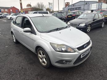 Ford Focus 1.6 Zetec Hatchback 5dr Petrol Manual (161 g/km, 99 bhp)