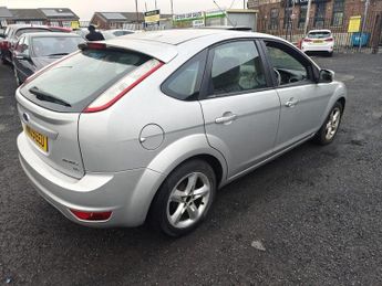 FORD FOCUS 1.6 Zetec Hatchback 5dr Petrol Manual (161 g/km, 99 bhp)