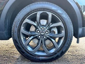 LAND ROVER DISCOVERY SPORT 2.0 TD4 Landmark SUV 5dr Diesel Auto 4WD Euro 6 (s/s) (180 ps)
