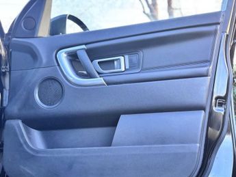 LAND ROVER DISCOVERY SPORT 2.0 TD4 Landmark SUV 5dr Diesel Auto 4WD Euro 6 (s/s) (180 ps)