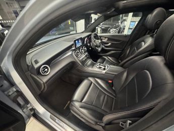 MERCEDES-BENZ GLC 2.1 GLC220d AMG Line (Premium) SUV 5dr Diesel G-Tronic 4MATIC Eu