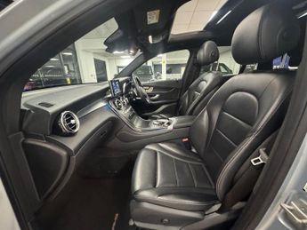 MERCEDES-BENZ GLC 2.1 GLC220d AMG Line (Premium) SUV 5dr Diesel G-Tronic 4MATIC Eu