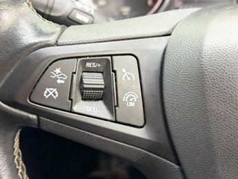 VAUXHALL ASTRA 1.4i Turbo SRi Hatchback 5dr Petrol Auto Euro 6 (s/s) (150 ps)