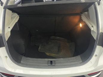 MG MG ZS 44.5kWh Exclusive SUV 5dr Electric Auto (143 ps)