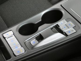 HYUNDAI KONA 64kWh Premium SUV 5dr Electric Auto (10.5kW Charger) (204 ps)