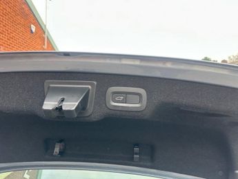 VOLVO S90 2.0 D4 Momentum Plus Saloon 4dr Diesel Auto Euro 6 (s/s) (190 ps