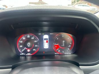 VOLVO S90 2.0 D4 Momentum Plus Saloon 4dr Diesel Auto Euro 6 (s/s) (190 ps