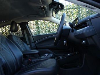 FORD MUSTANG MACH-E Standard Range 70kWh SUV 5dr Electric Automatic (269 ps)