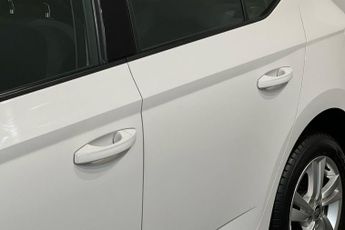 SKODA FABIA 1.0 TSI SE Hatchback 5dr Petrol DSG Euro 6 (s/s) (95 ps) Acousti