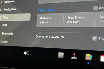 TESLA Model 3 Standard Range Plus Saloon 4dr Electric Auto RWD (241 bhp) Park 