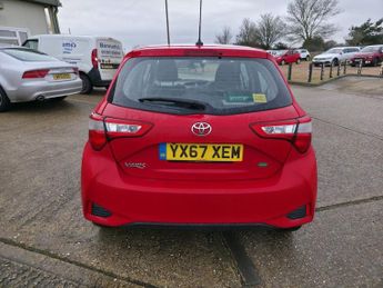 TOYOTA YARIS 1.5 VVT-i Icon Hatchback 5dr Petrol CVT Euro 6 (111 ps)