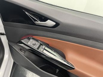 VOLKSWAGEN ID.4 Pro Performance 77kWh Max SUV 5dr Electric Auto (204 ps)