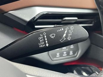 VOLKSWAGEN ID.4 Pro Performance 77kWh Max SUV 5dr Electric Auto (204 ps)