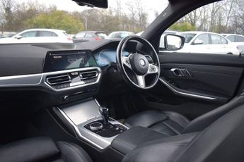 BMW 3 SERIES 2.0 330i M Sport Saloon 4dr Petrol Auto Euro 6 (s/s) (258 ps)